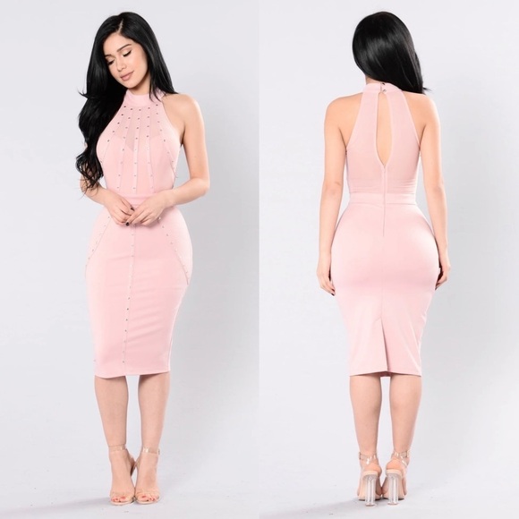 Fashion Nova Dresses & Skirts - NWT fashion nova secret identity mauve sleeveless dress‎ studs detail size small